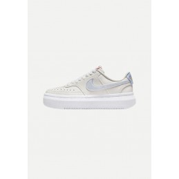 CHAUSSURE NIKE FEMME COURT...